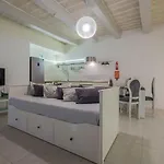 Διαμέρισμα Modern 1-bedroom In By Sf Homes *