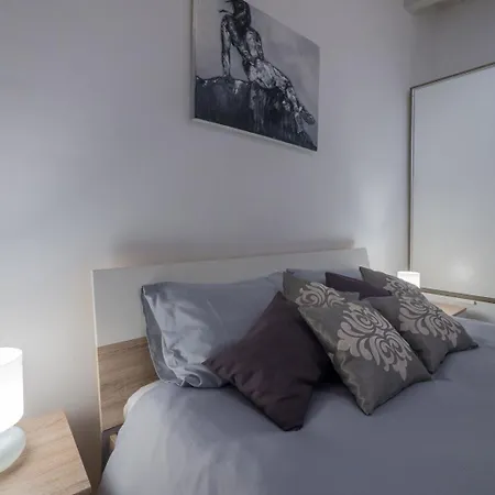 Διαμέρισμα Modern 1-bedroom In By Sf Homes *