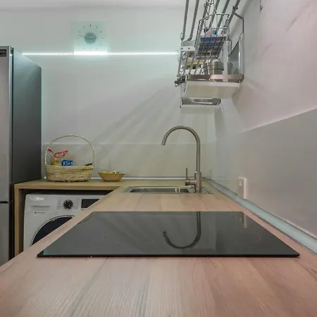 Modern 1-bedroom In By Sf Homes Apartament *