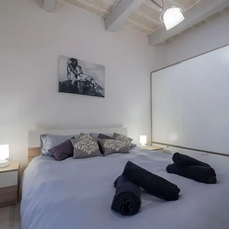 Modern 1-bedroom In By Sf Homes Apartament