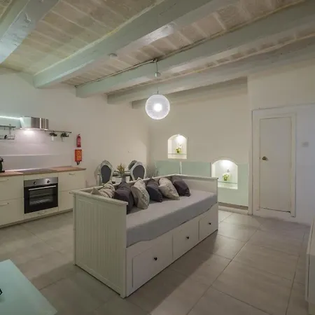 Apartman Modern 1-bedroom In By Sf Homes Valletta