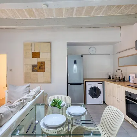 Modern 1-bedroom In By Sf Homes Apartment Valletta