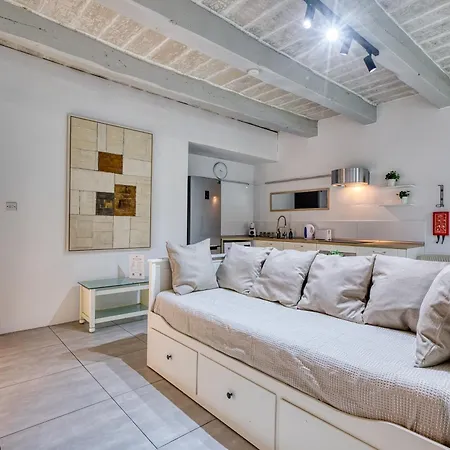 Modern 1-bedroom In By Sf Homes